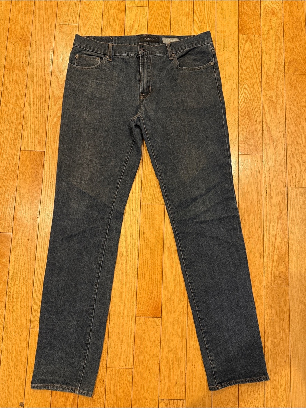 Aeropostale Men's Slim Jeans in Dark Blue Wash